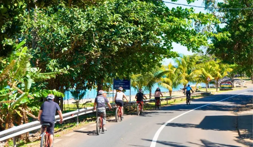 1Morne-a-velo-electrique-cote-sud-ouest-ile-maurice-862x500