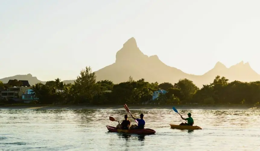 9kayak-levee-du-soleil-ile-maurice--862x500