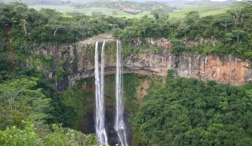 Chamarel-ile-maurice-veloe-electrique-dunienzil3-862x500