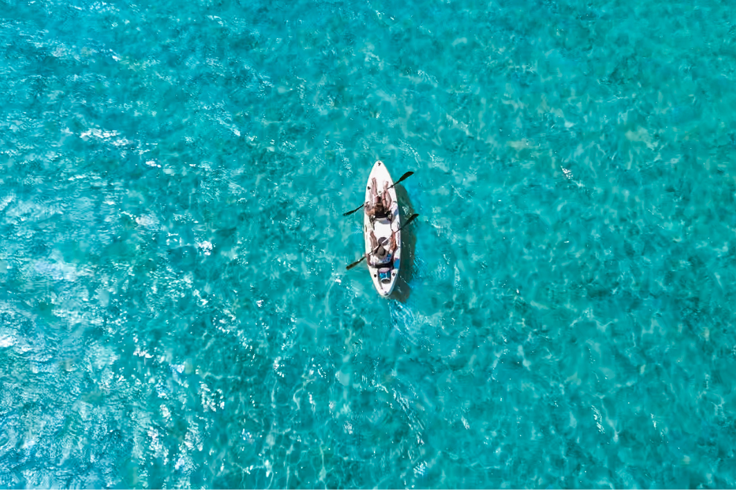 eau turquoise